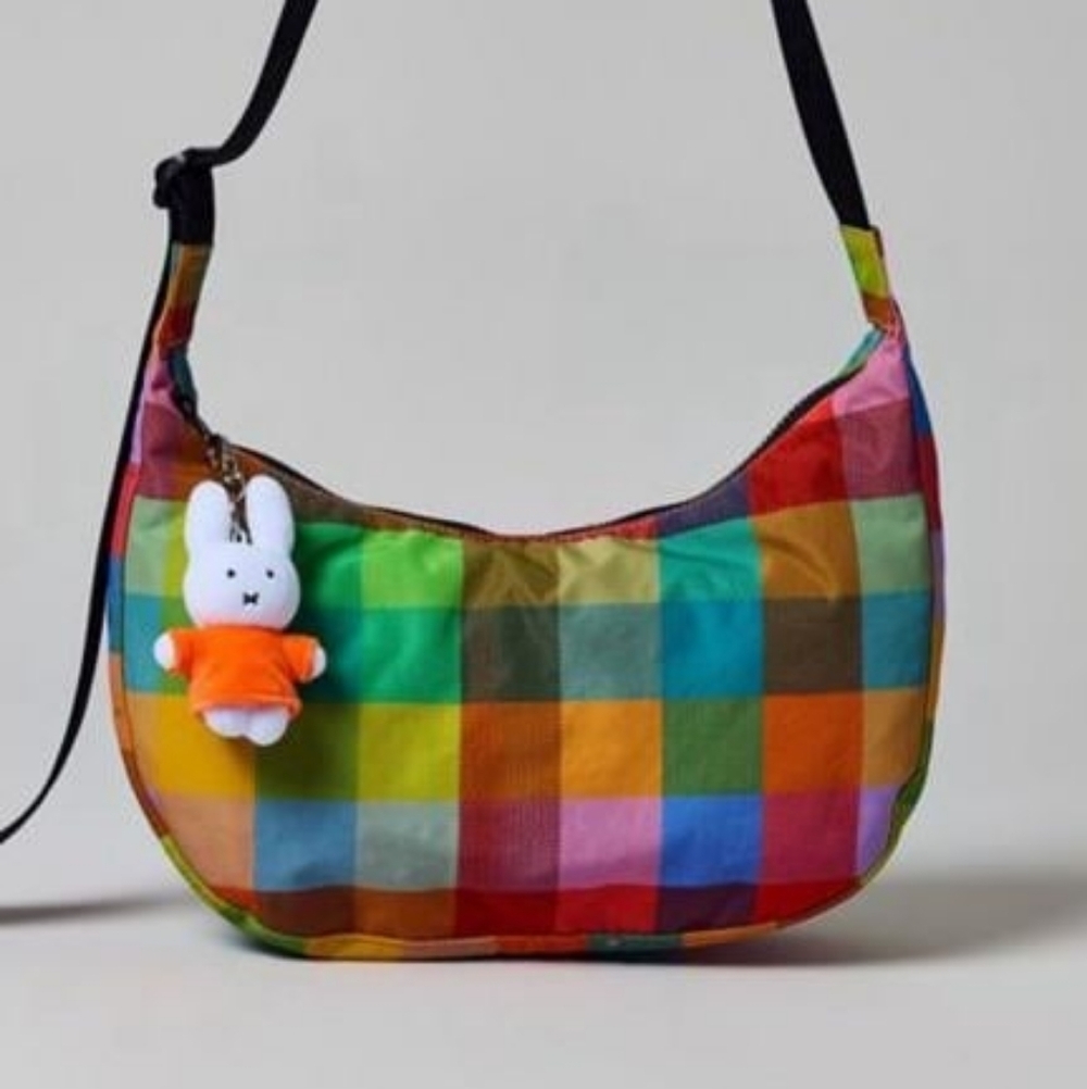 NWT BAGGU UO Exclusive Medium Nylon Crescent Bag Madras - Picture 2 of 5
